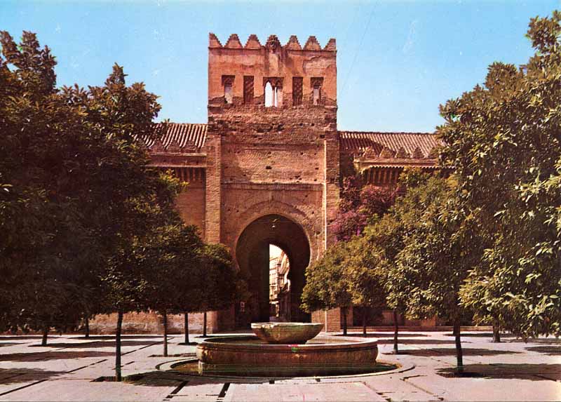 Mezquita de Crdoba. Patio de los naranjos. Puerta del Perdn. 