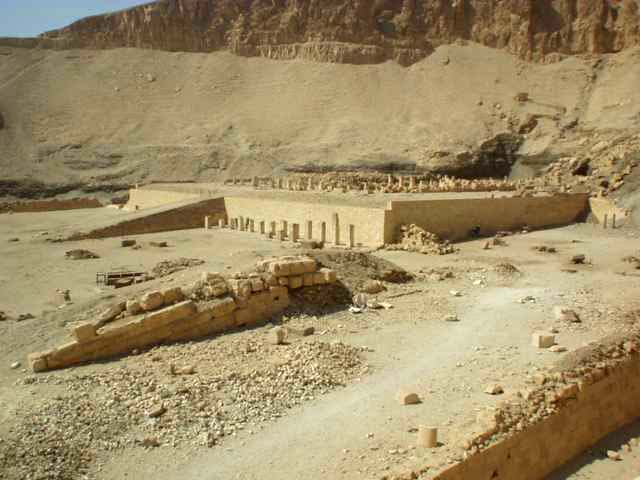 Deir el Bahari: tumba de Mentuhotep