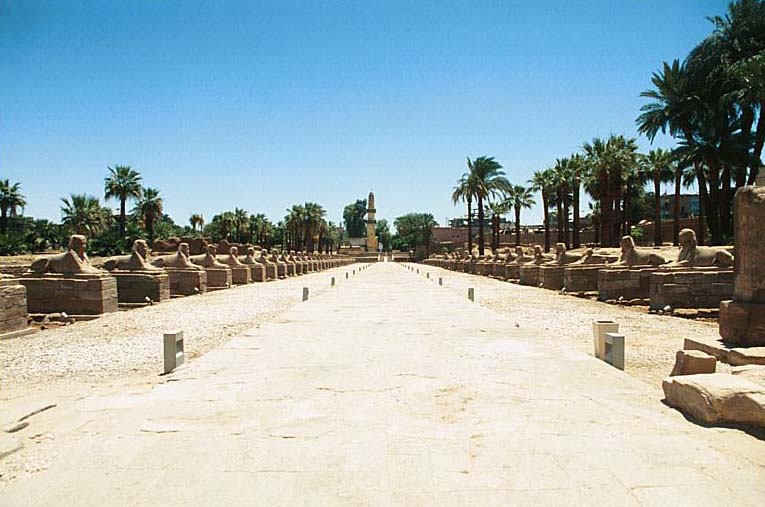 Luxor: avenida de las esfinges