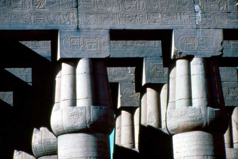 Luxor: detalle de las columnas