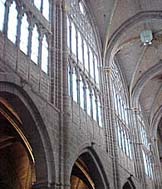 Interior de la catedral de vila