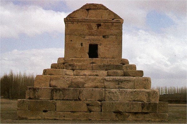 Pasargada: tumba de Ciro